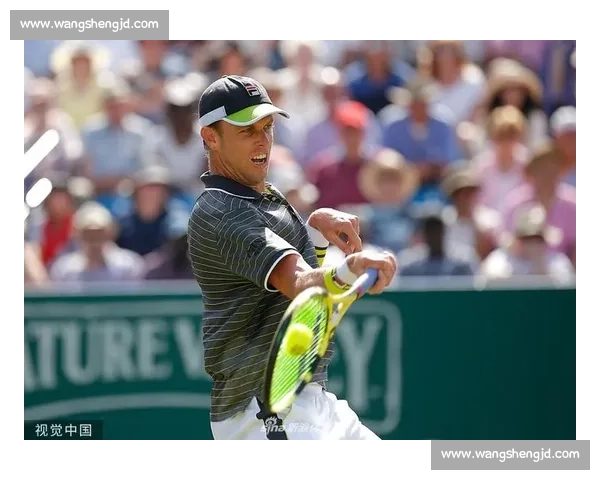 弗里茨伊斯特本四度封王 第十冠里程碑开启草地新章